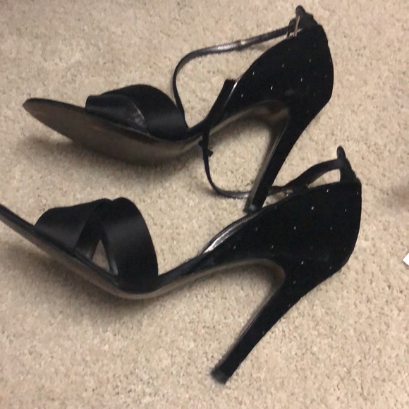 I can’t walk in such high heels after kids - Picture 6 of 6